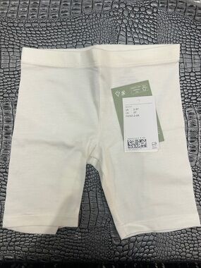 H&M Cream Kids Bike Shorts